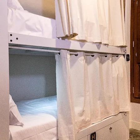 4u Hostal