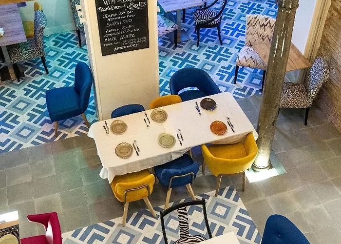 ホステル 4u グラナダ